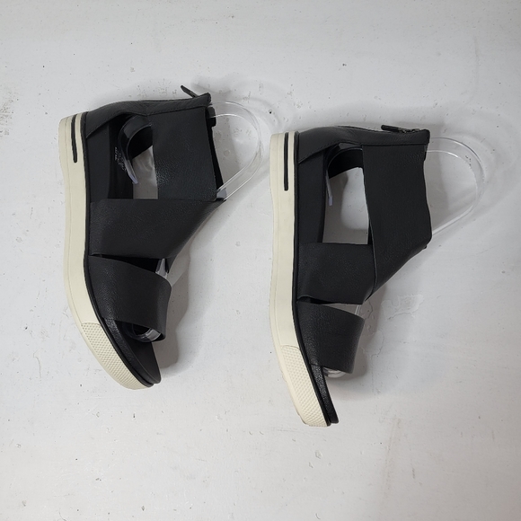 Eileen Fisher Women's Sport Wedge Sandal Black Leather Size 6 - Picture 7 of 9